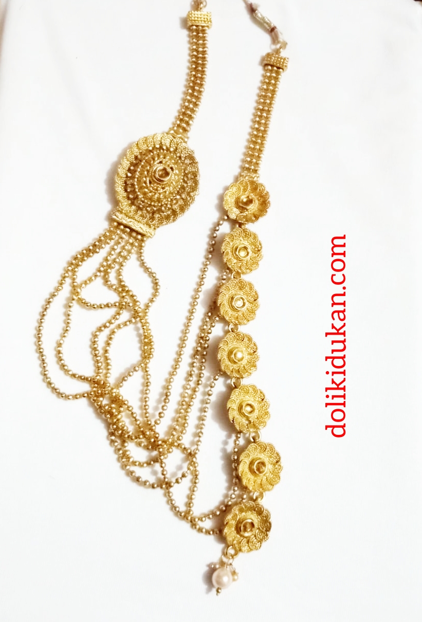 Gold Colored 7 Flowers and One Dollor Batch Necklace With 6 Lines Chain (Wedding Set)