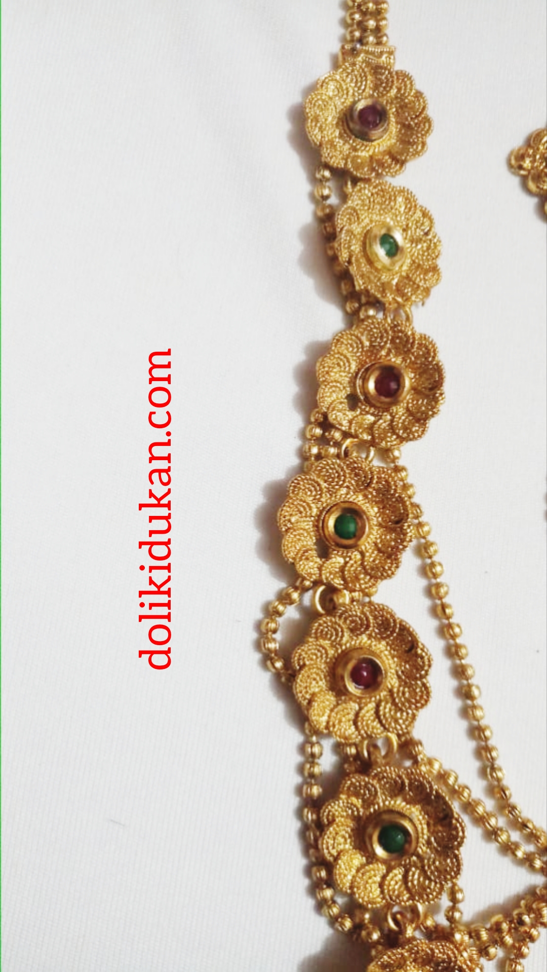 Multi Colored 7 Flowers and One Dollor Batch Necklace With 6 Lines Chain