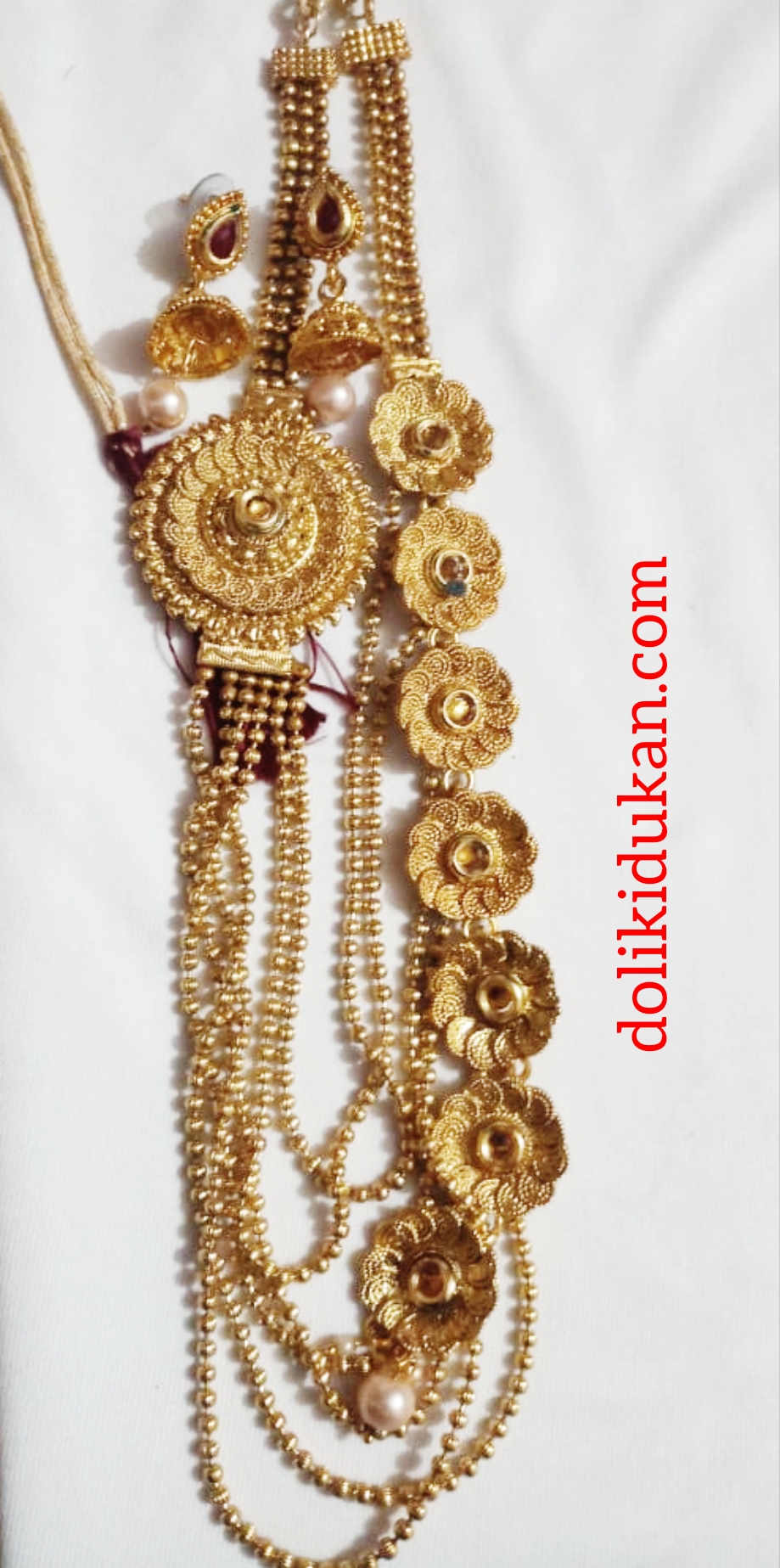 Gold Colored 7 Flowers and One Dollor Batch Necklace With 6 Lines Chain (Wedding Set)