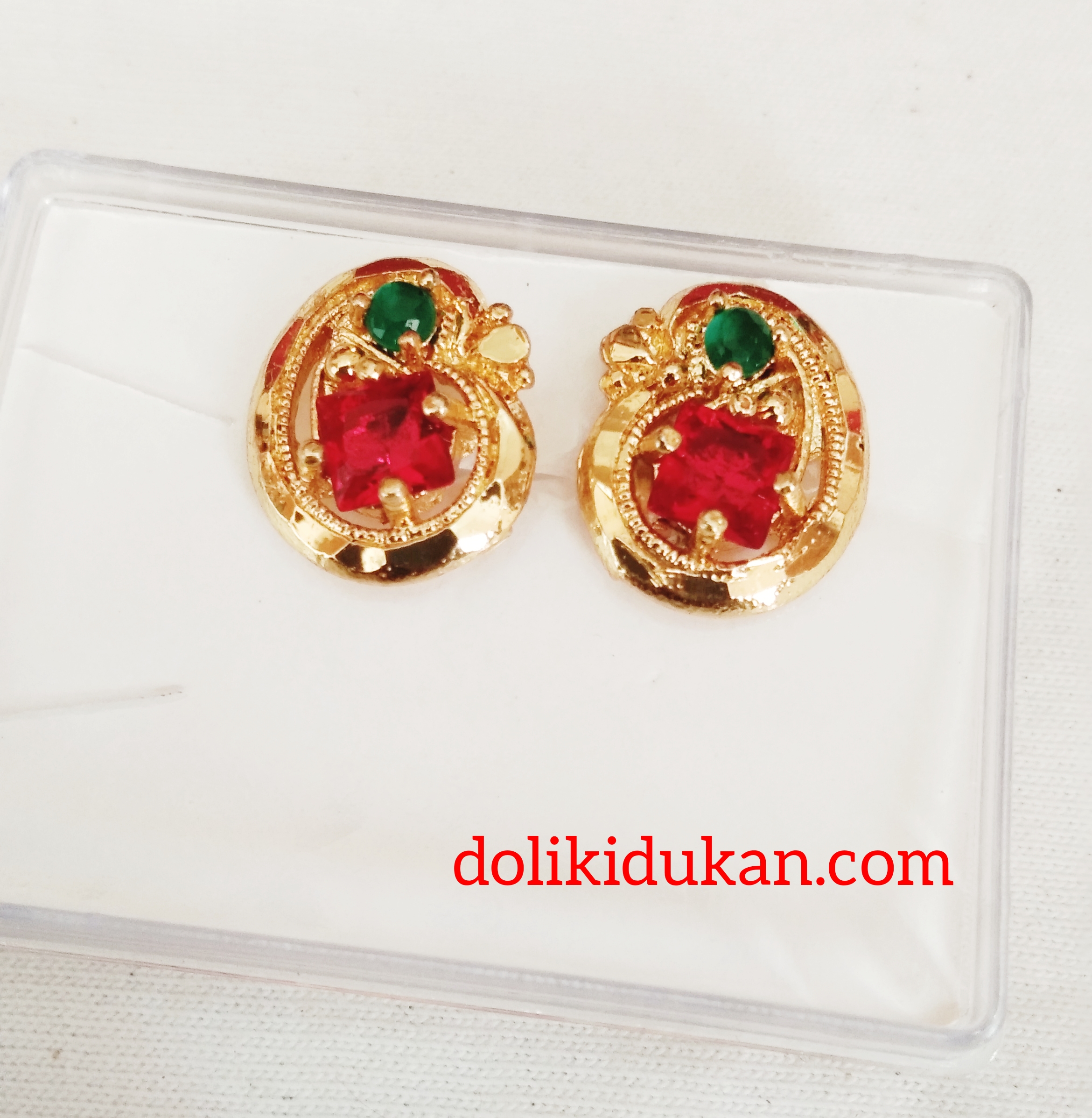 Carry Shape Red & Green Stone Gold Covering Studs
